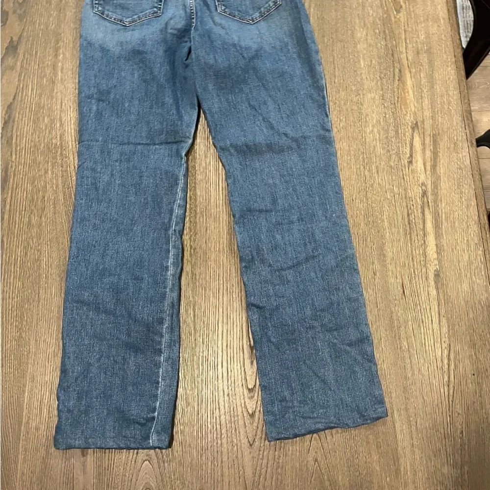 NWOT Lee Girls Relaxed Fit Straight Leg Mid Rise Belted Size 10 Long
